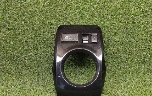 Nissan Leaf II (ZE1) Gear shifter surround trim plastic 969415SJ0A 969415SK0A 969UA5SK0A