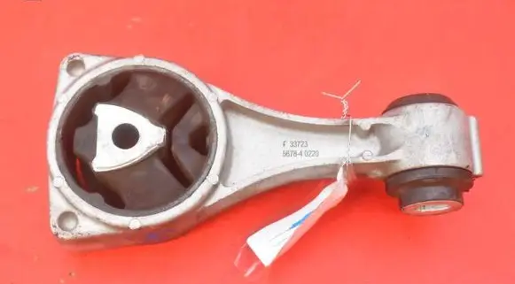 Renault Laguna III Gearbox mounting bracket