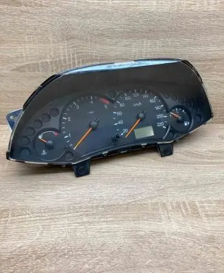 Ford Focus Speedometer (instrument cluster) 98AP10B41BC 44ZU