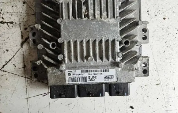 Ford Mondeo MK IV Engine control unit/module 7G9112A650UE 5WS40595ET J38AC