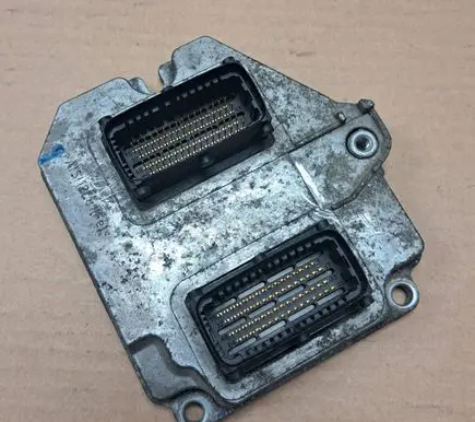Opel Zafira A Engine control unit/module 55555600 5WK9393