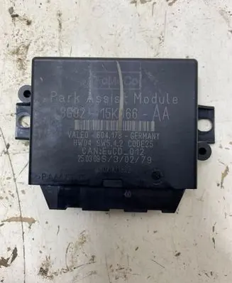 Ford Mondeo MK IV Parking PDC control unit/module 8g9215k866aa 604178 0907101822