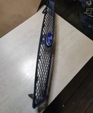 Ford Focus Front grill 98AB820001B AS1065