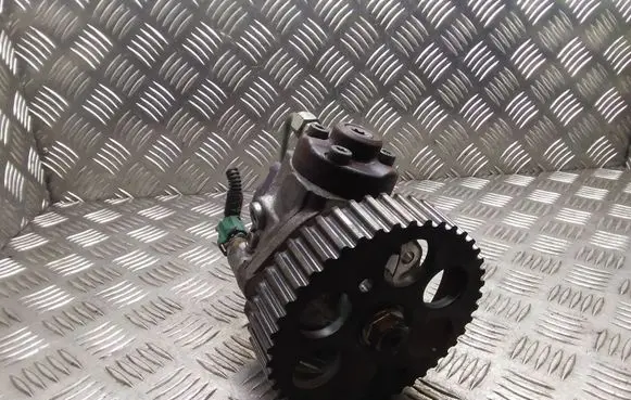 Opel Zafira B Fuel injection high pressure pump 8981030281 HU2940000503
