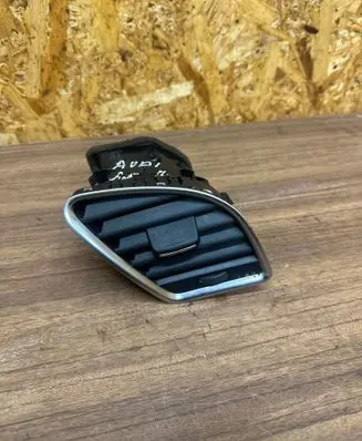 Audi A5 Sportback 8TA Dashboard side air vent grill/cover trim 8T1820902C
