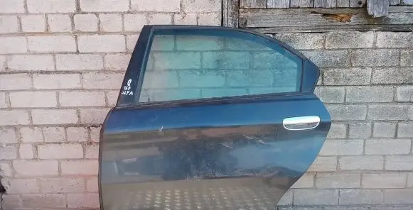 Alfa Romeo 166 Rear door