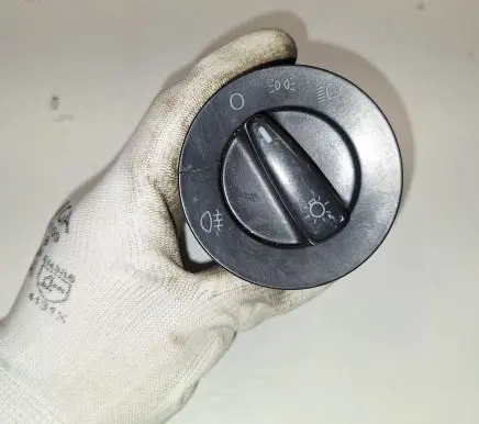Volkswagen Golf IV Light switch TC41C0941531 C1T2230