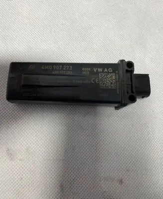 Porsche Taycan 9J1 Tire pressure control unit 4M0907273
