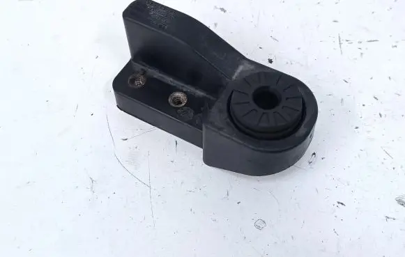 Opel Astra K Radiator mount bracket 13466590
