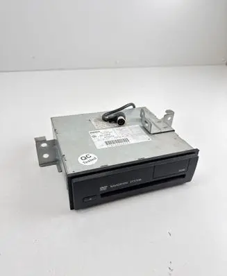 Nissan Elgrand CD/DVD changer 25915WL007 QX5701N A020120JP