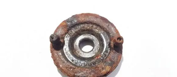 Audi A4 S4 B5 8D Coil spring mount 