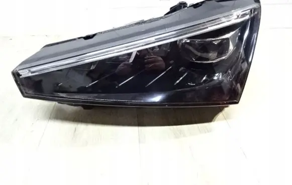 Skoda Scala Headlight/headlamp 657941015