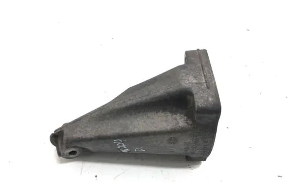 Mercedes-Benz C W204 Engine mounting bracket A6462230704