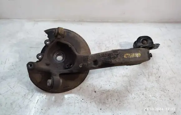 BMW X3 E83 Rear wheel hub