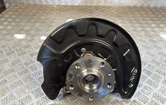 Audi Q3 F3 Front wheel hub 5QD407258F
