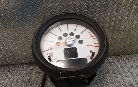 Mini One - Cooper Coupe R56 Speedometer (instrument cluster) 9232439