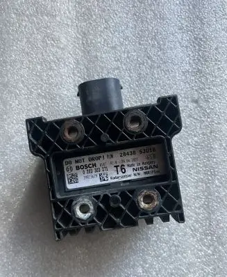 Nissan Navara D23 Distronic sensor radar 284385JU1B