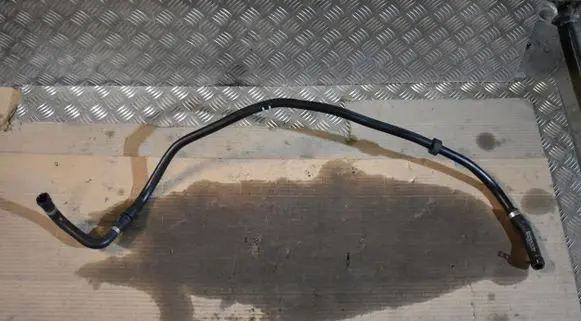 Mercedes-Benz S W223 Engine coolant pipe/hose