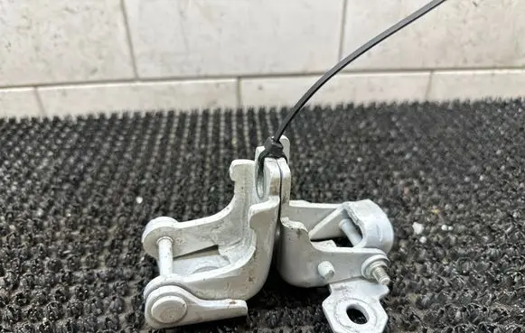 Front door hinge set