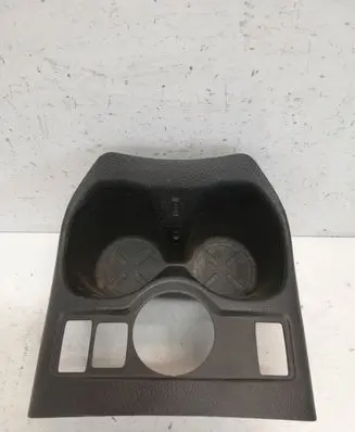 Cup holder front