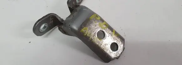 Toyota Auris E180 Front door upper hinge