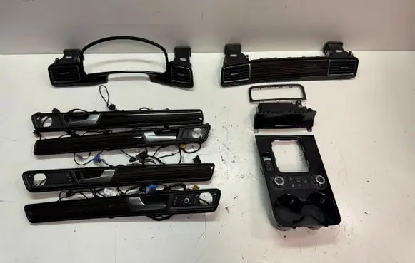 Volkswagen Touareg II Interior decorative trim set 7P1858418G 7P6867449D 7P6867449DWD9