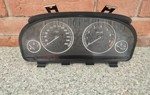 BMW 5 F10 F11 Speedometer (instrument cluster) 9227602