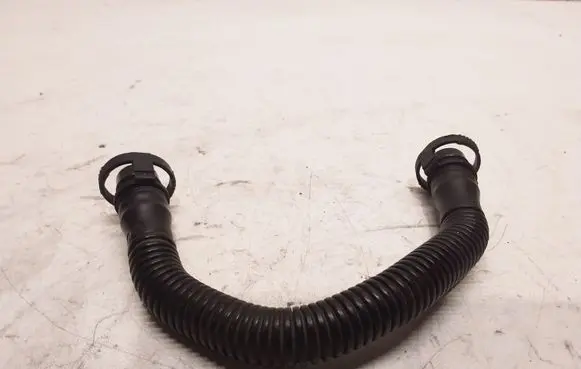 Audi A6 S6 C6 4F Breather/breather pipe/hose 06F103221E