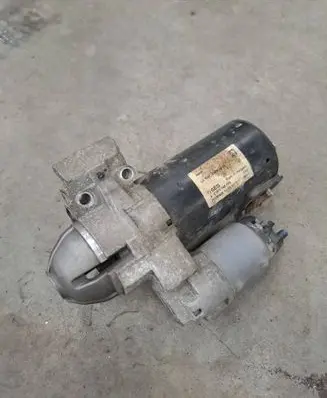 BMW 5 G30 G31 G38 Starter motor 8589891 20190408 0001148515