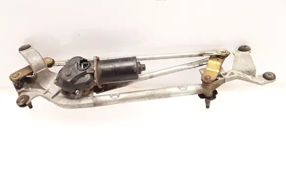 Nissan Primera Front wiper linkage and motor 28810AU310