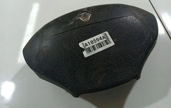 Steering wheel airbag