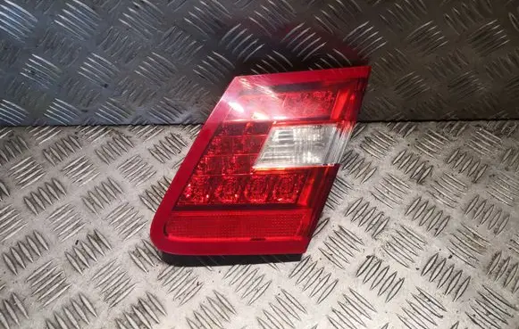 Mercedes-Benz E W212 Tailgate rear/tail lights 2129060258 A2129060258