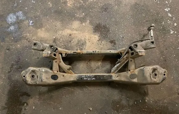 Volvo V40 Rear subframe 