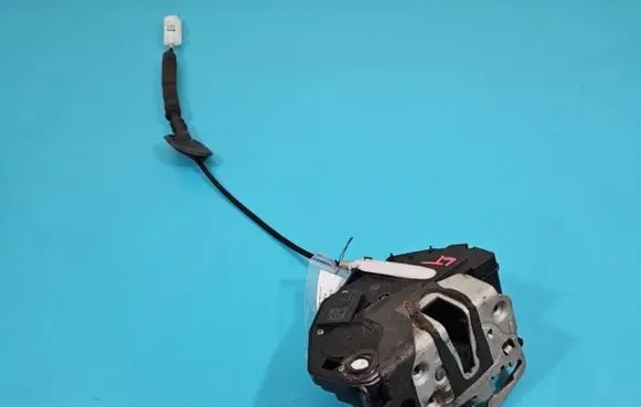 Ford Fusion II Rear door lock 40734142317169 IMPRK1435359