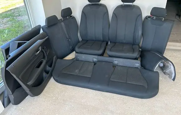 Seat set