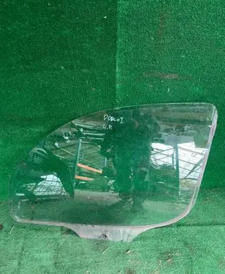 Fiat Doblo Front door window glass four-door 