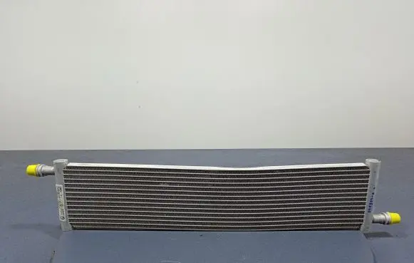 BMW X3 E83 Coolant radiator 8472304