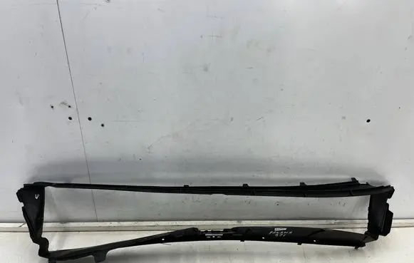 Porsche Panamera (971) Radiator trim 971121710g