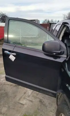 Fiat Freemont Front door 628