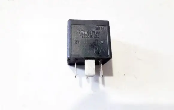 Ford Mondeo Mk III Other relay 2s7t14b192aa v23136b1x66
