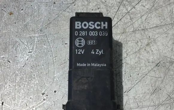 Peugeot Boxer Glow plug pre-heat relay 0281003039