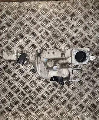 Hyundai Tucson TL Intake manifold 393002A600
