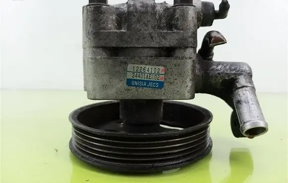 Subaru Legacy Power steering pump 12264102