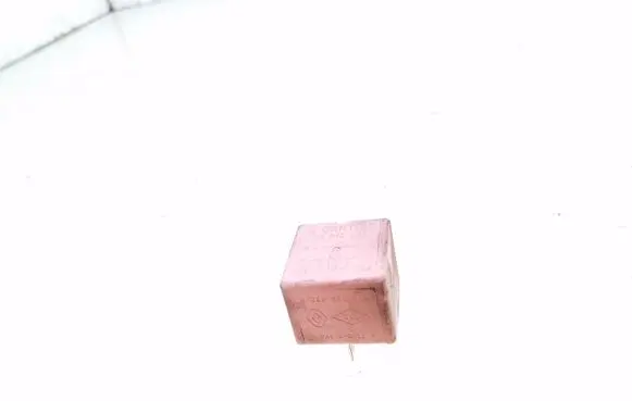Renault Trafic II (X83) Other relay 20240041 8200308271