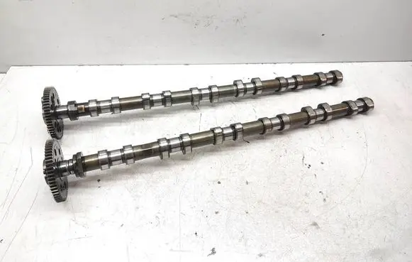 BMW X3 E83 Camshaft 7791580 7791579