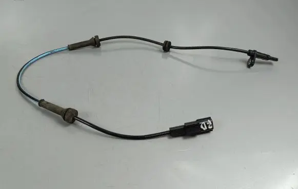 Nissan Qashqai J12 ABS brake wheel speed sensor