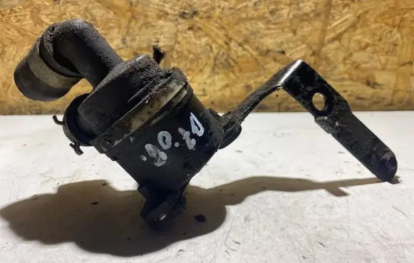 Volkswagen PASSAT B7 Electric auxiliary coolant/water pump