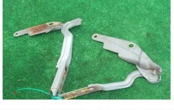 Chrysler Cirrus Engine bonnet/hood hinges