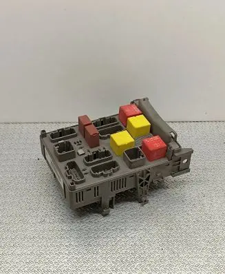 Renault Espace - Grand espace IV Fuse module 8200283817 8200004201E 518835004
