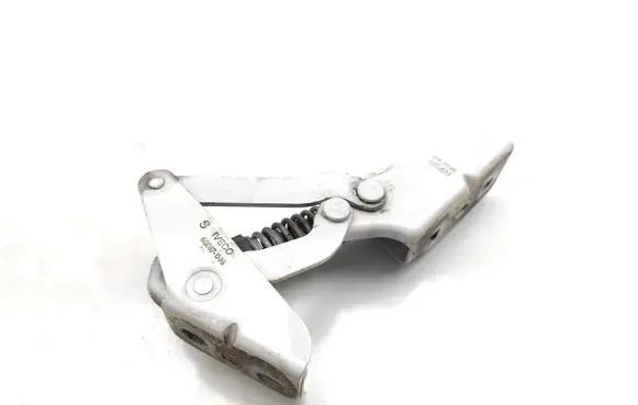 Iveco Daily 6th gen Engine bonnet/hood hinges 56087-046